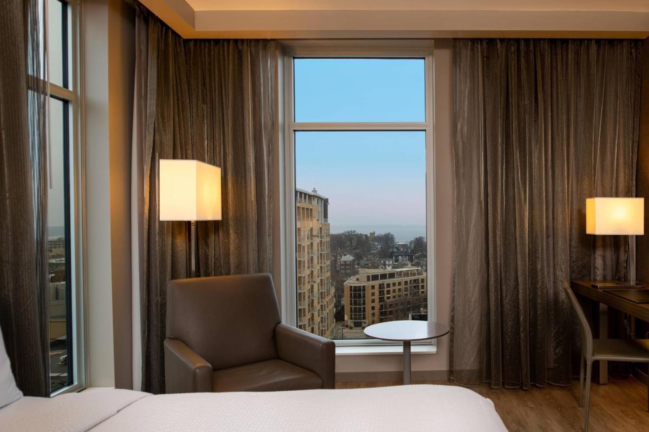 Ac Hotel By Marriott Madison Downtown Esterno foto